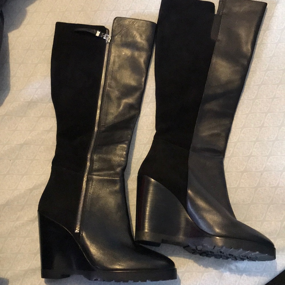 New size 8 Michael Kors Clara boots